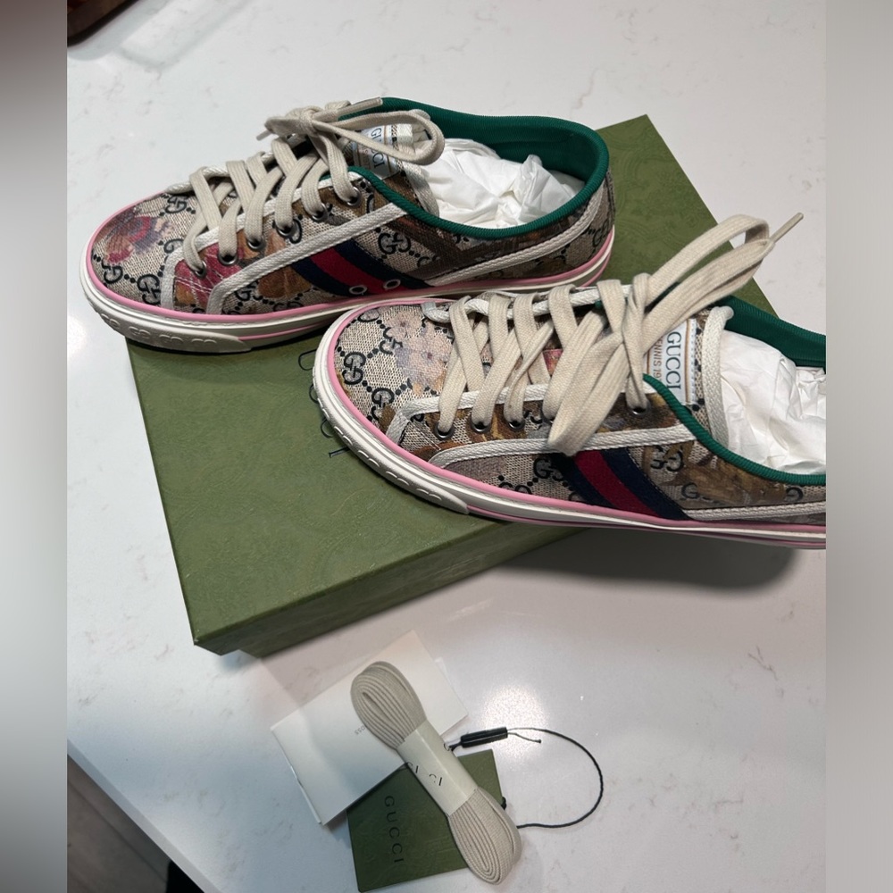 Authentic 👟 Gucci supreme Flora 1977 Tennis Sneaker Size 38